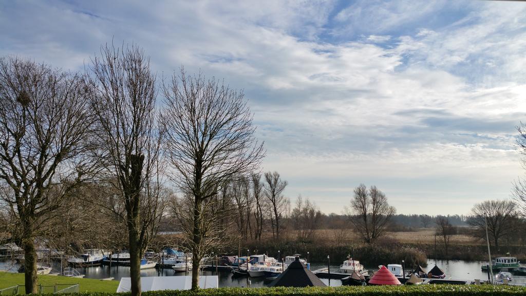 De Brabantse Biesbosch Hotel Werkendam Eksteriør billede